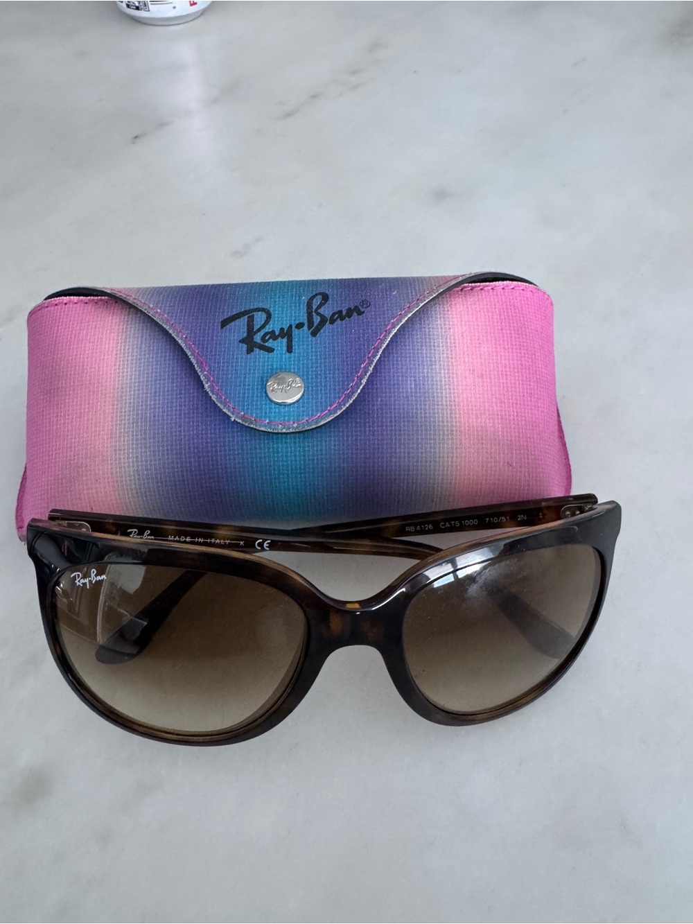 Ray-Ban Women’s Brown Gradient Sunglasses with Pink Gradient Case